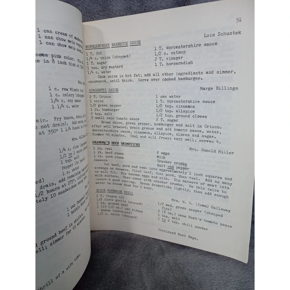 Boone Woman's Club Cookbook Boone,‎ Iowa Bicentennial Edition 1976 Local Recipes